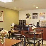 Extended Stay America Select Suites - Orlando - Maitland - Summit Tower Blvd 